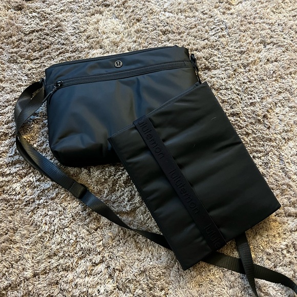 Lululemon crossbody - Picture 4 of 4